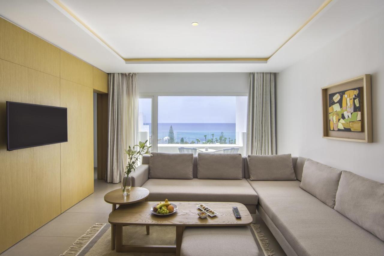 Royal Azur Thalassa Hammamet Exterior photo A living room at the hotel