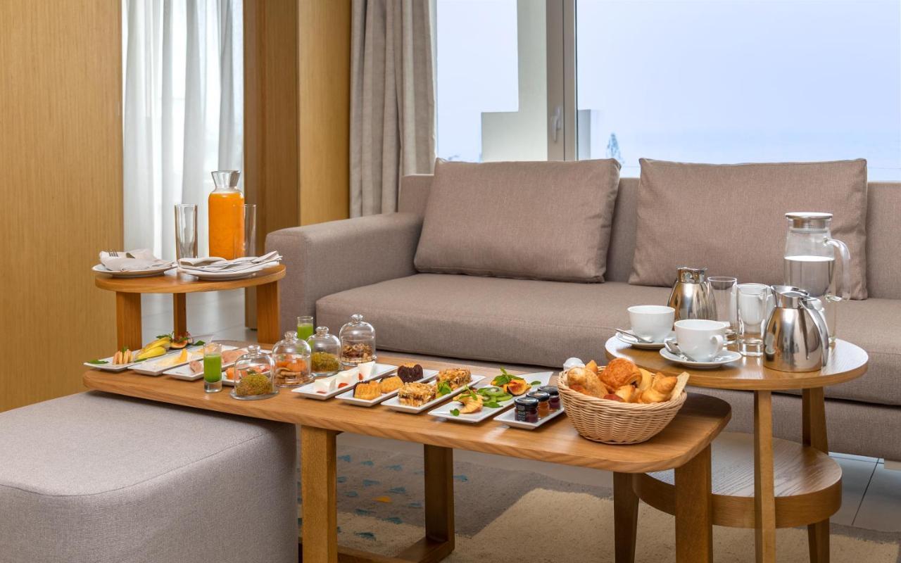 Royal Azur Thalassa Hammamet Exterior photo In-room dining