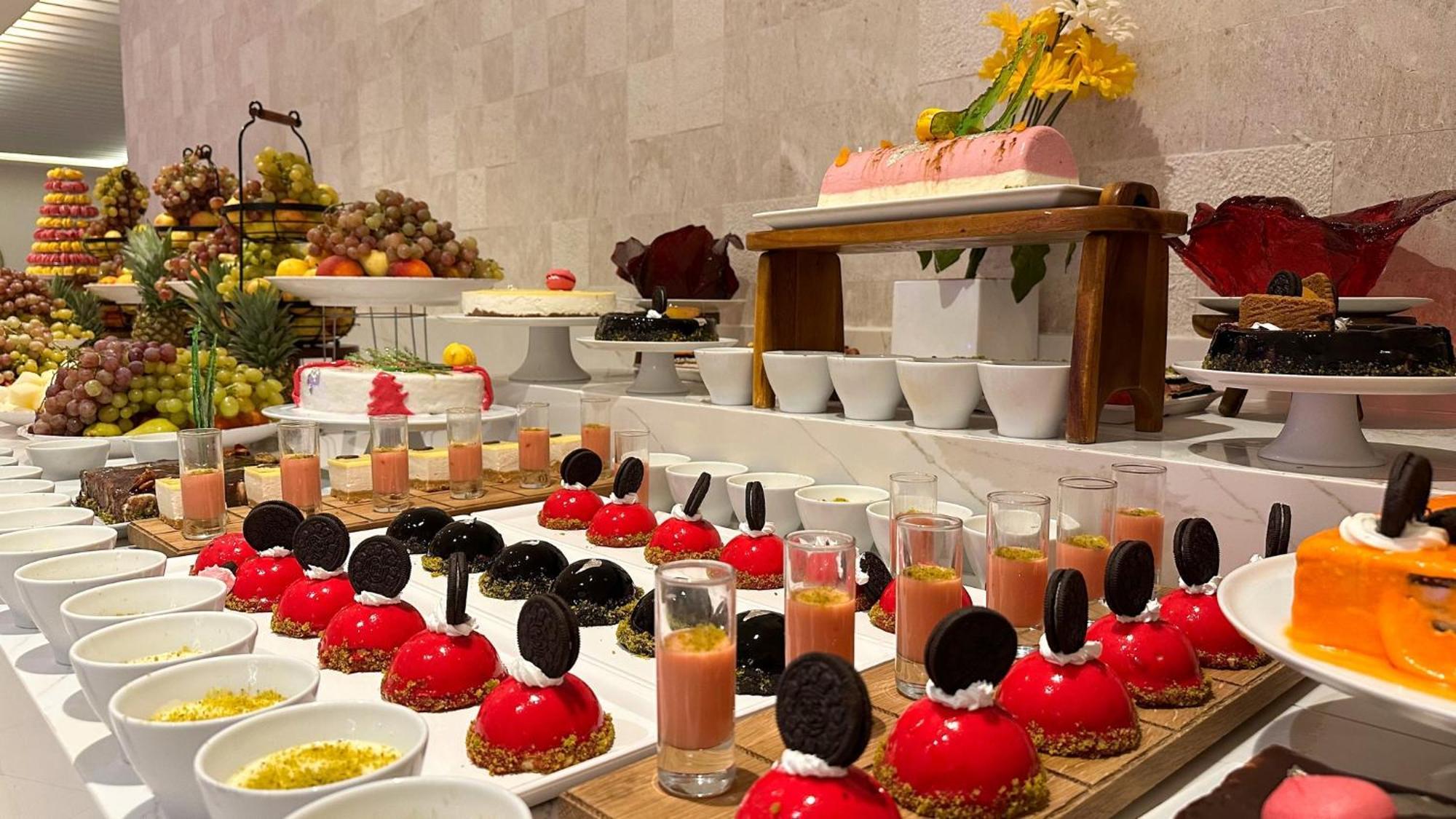 Royal Azur Thalassa Hammamet Exterior photo A dessert buffet