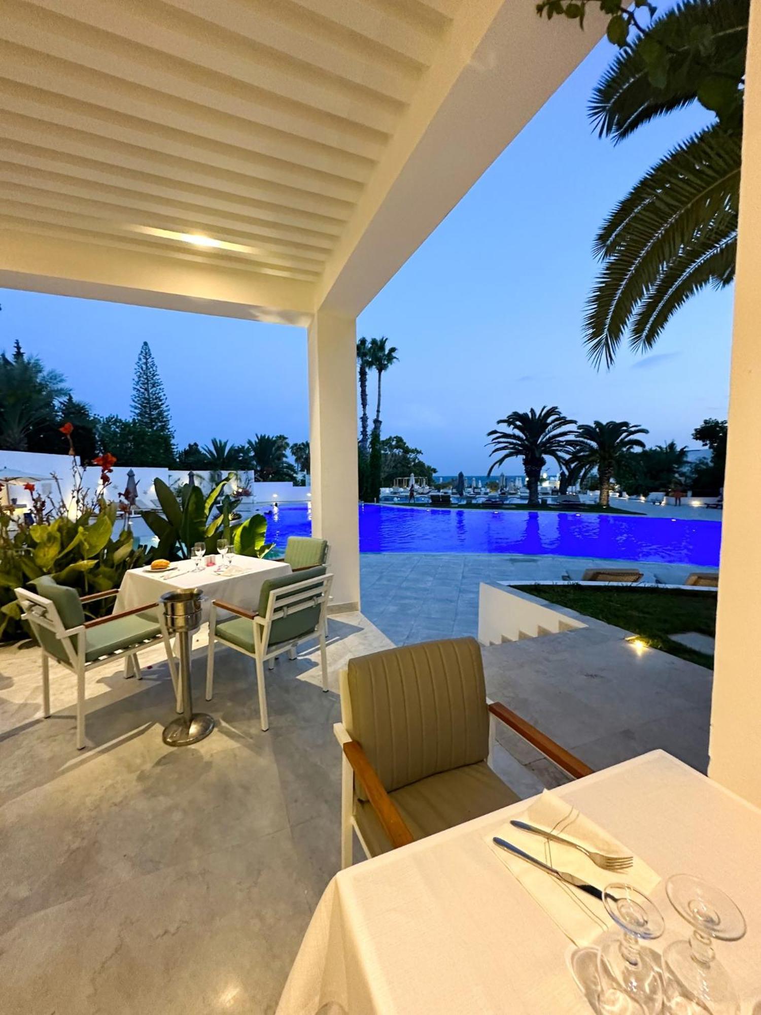 Royal Azur Thalassa Hammamet Exterior photo The pool at the hotel